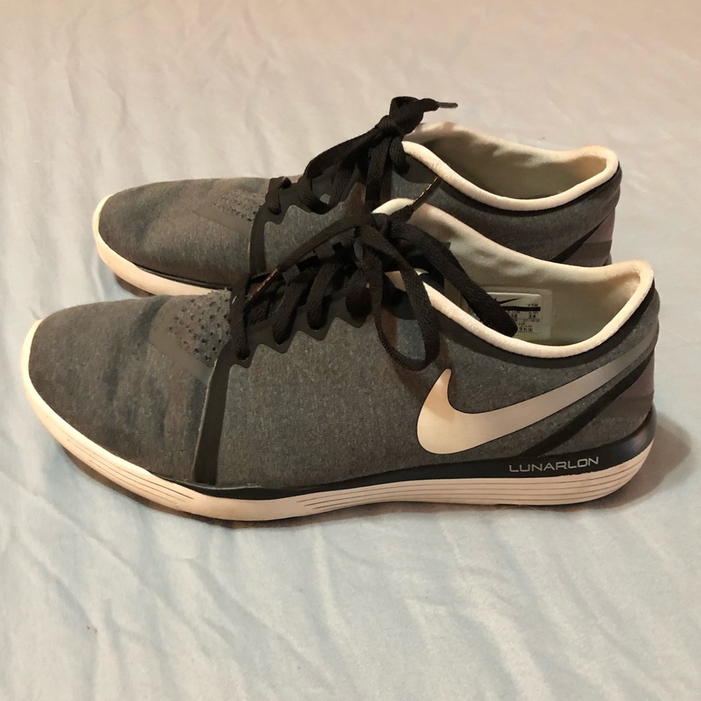 Nike Lunarlon Tennis Shoes